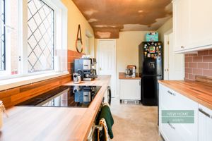 Photo 19- click for photo gallery